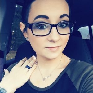 Meet your Posher, Ciara